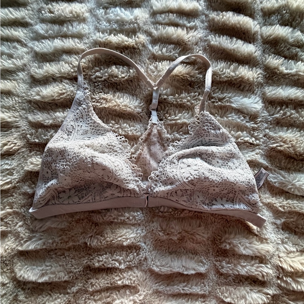 Victoria's Secret Lace Bralette in Light Cream